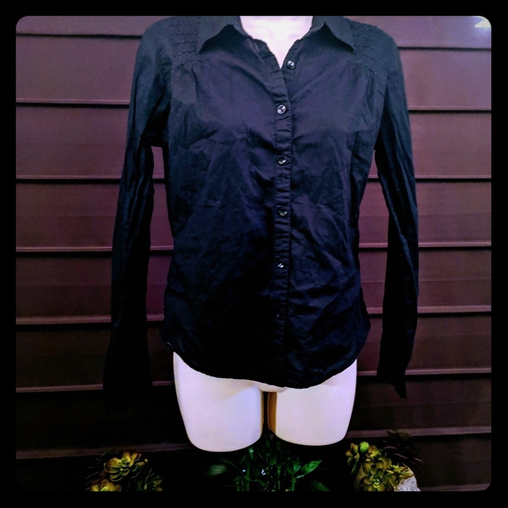 Personal Identity Brand black button-down medium